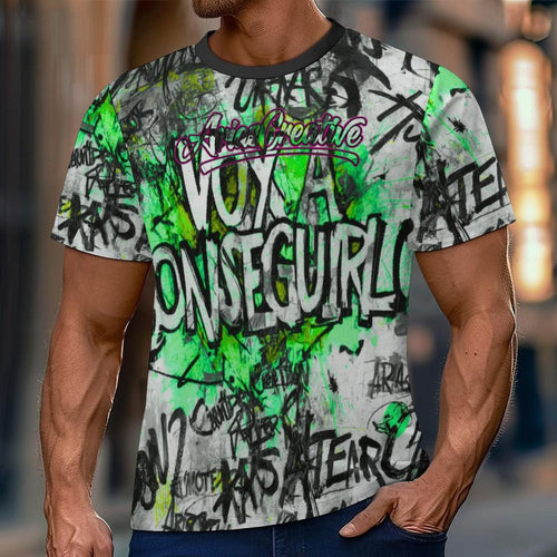 Camiseta casual de hombre de manga corta en verde de AriasCreative™ de Peaprint, mostrando un diseño moderno de streetwear.