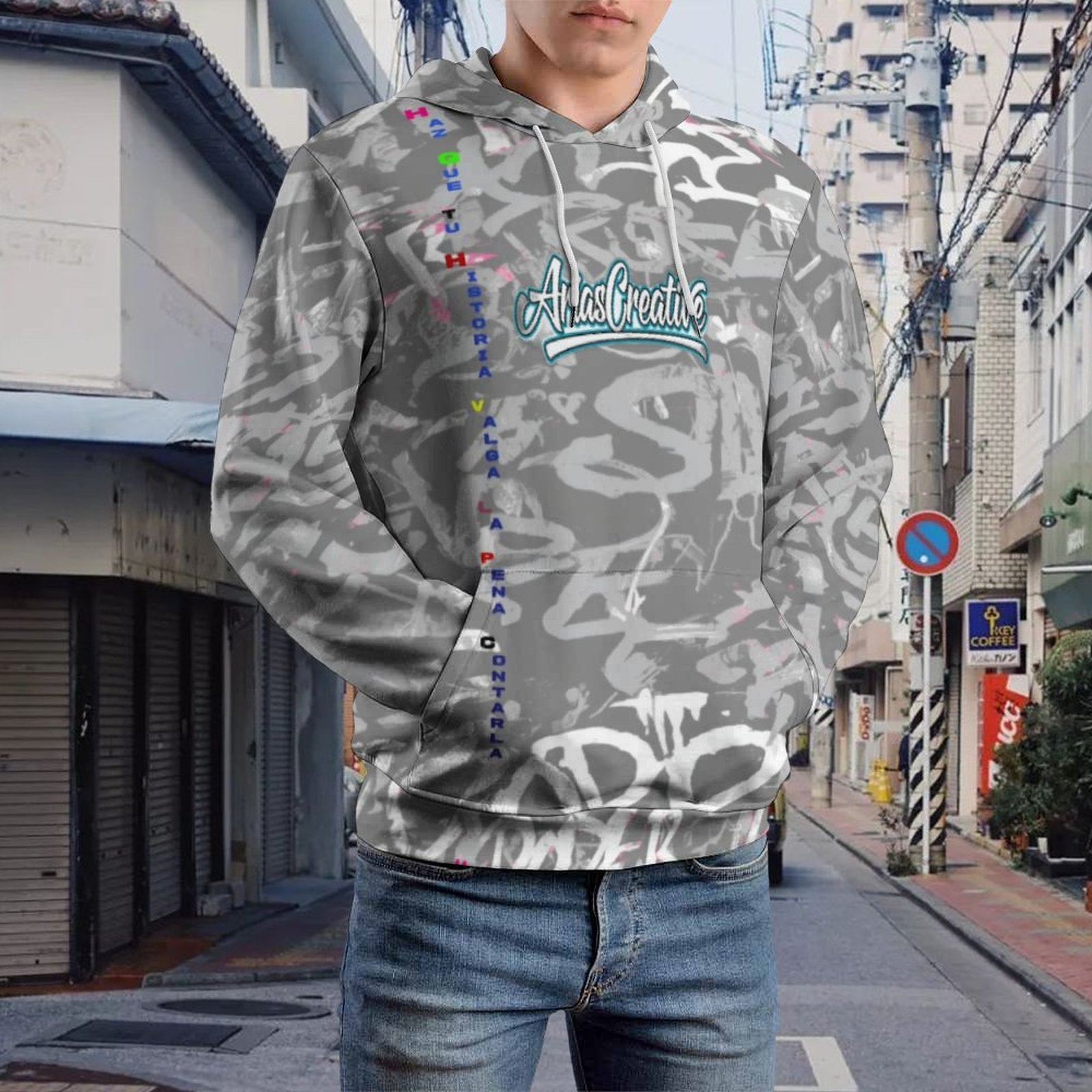 Sudadera con capucha Urban Luxury Edition de AriasCreative, diseño moderno y detalles de streetwear en color neutro.