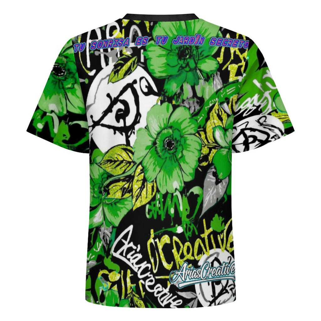 Camiseta manga corta verde de Peaprint con frase "Tu sonrisa es tu jardín secreto" en estilo artístico.
